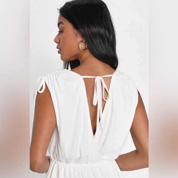 Lulus Café Day White Surplice Mini Dress NWOT Pockets - Picture 6 of 6